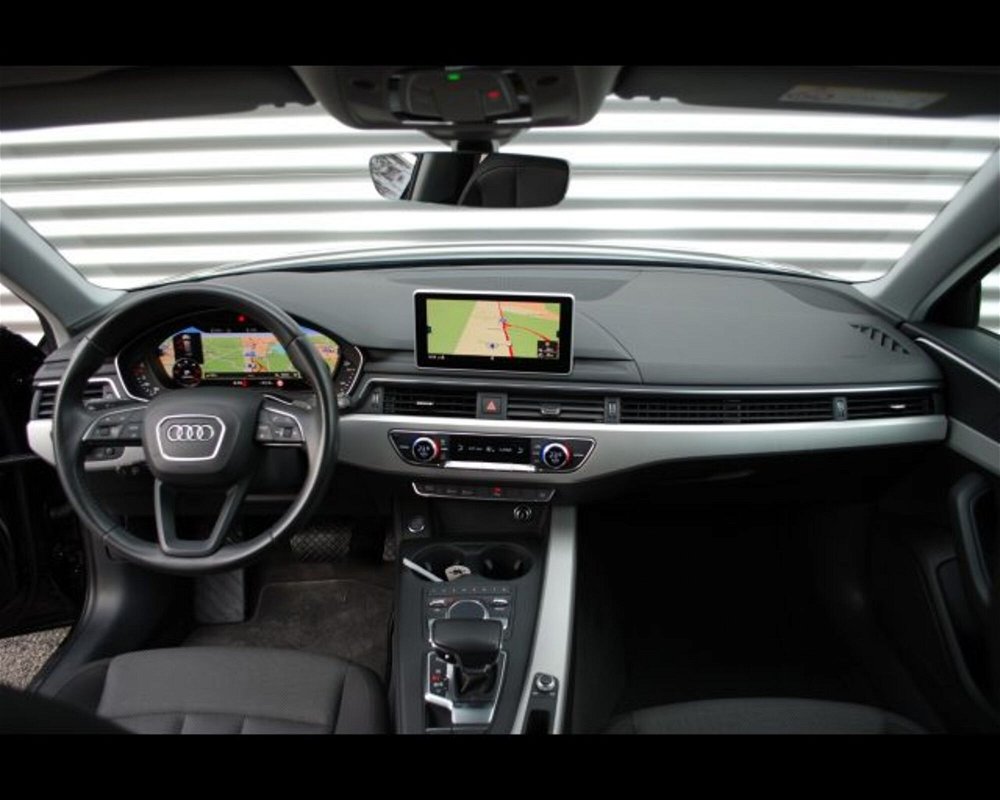 Audi A4 Avant 35 TDI S tronic Business Sport del 2019 usata a Conegliano (3)