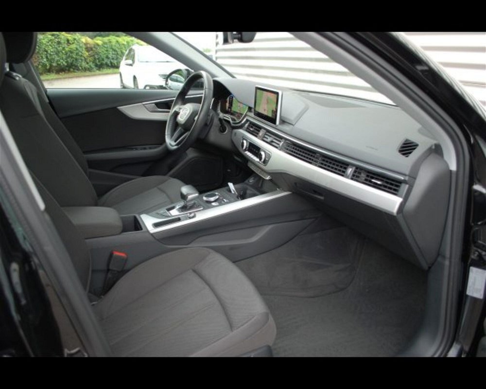 Audi A4 Avant 35 TDI S tronic Business Sport del 2019 usata a Conegliano (4)