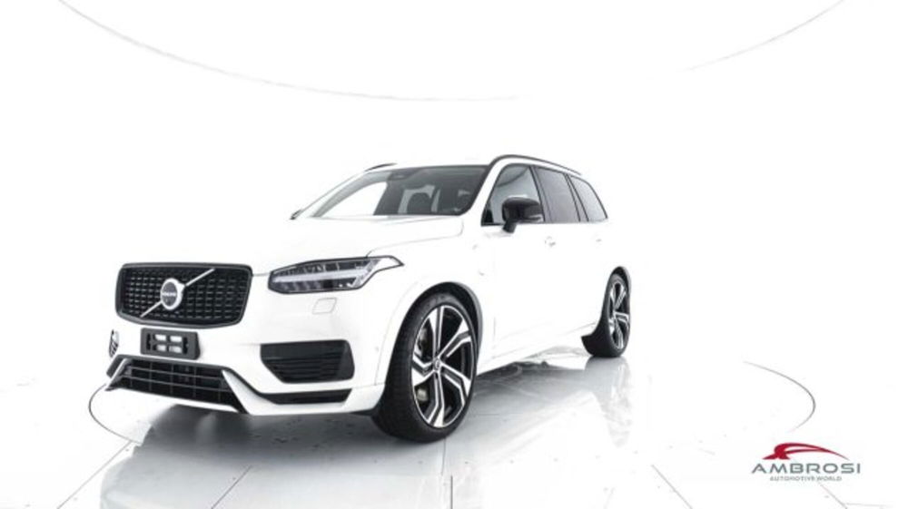 Volvo XC90 nuova a Perugia