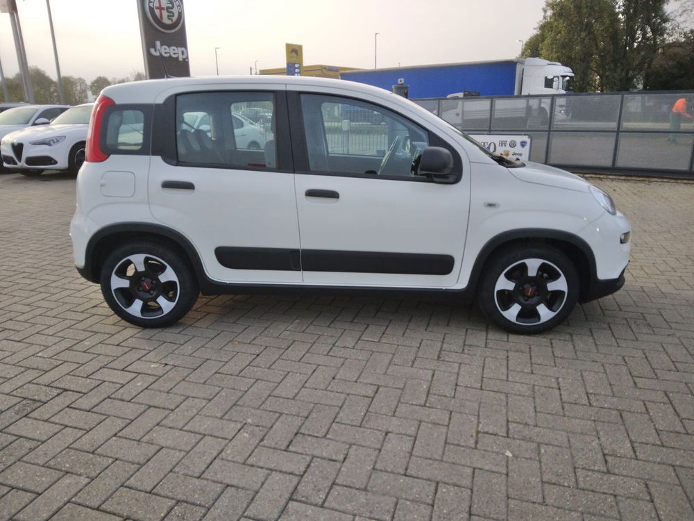 Fiat Panda 1.0 FireFly S&S Hybrid City Cross  del 2022 usata a Alessandria (4)