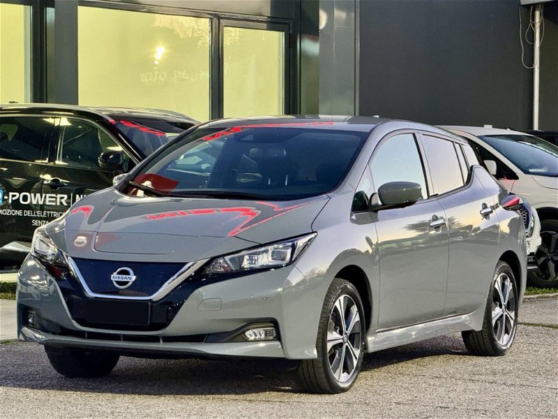 Nissan Leaf N-Connecta 62 kWh del 2022 usata a Bastia Umbra