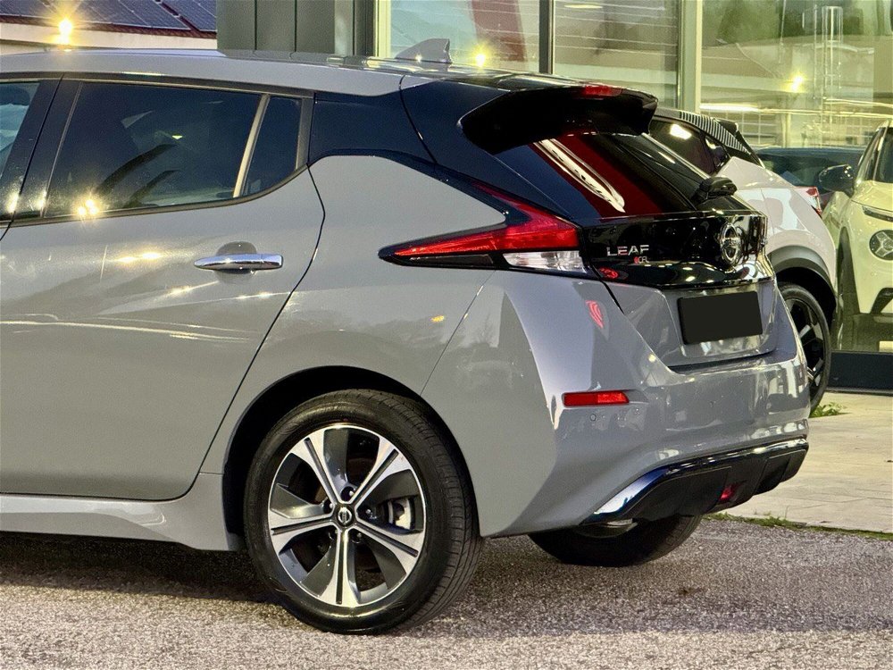 Nissan Leaf N-Connecta 62 kWh del 2022 usata a Bastia Umbra (2)