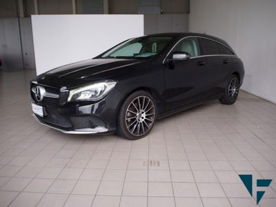 Mercedes-Benz CLA Shooting Brake 180 d Automatic Executive  del 2018 usata a Tavagnacco