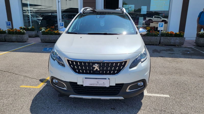 Peugeot 2008 120 EAT6 S&amp;S Crossway del 2018 usata a Veggiano