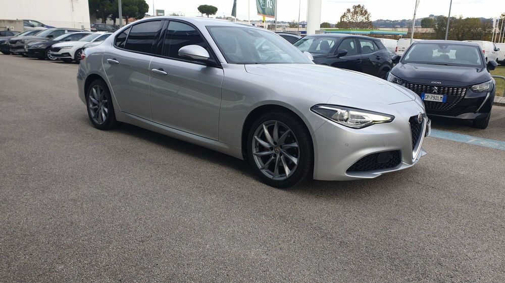 Alfa Romeo Giulia usata a Ancona (3)