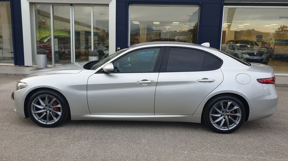 Alfa Romeo Giulia usata a Ancona (8)