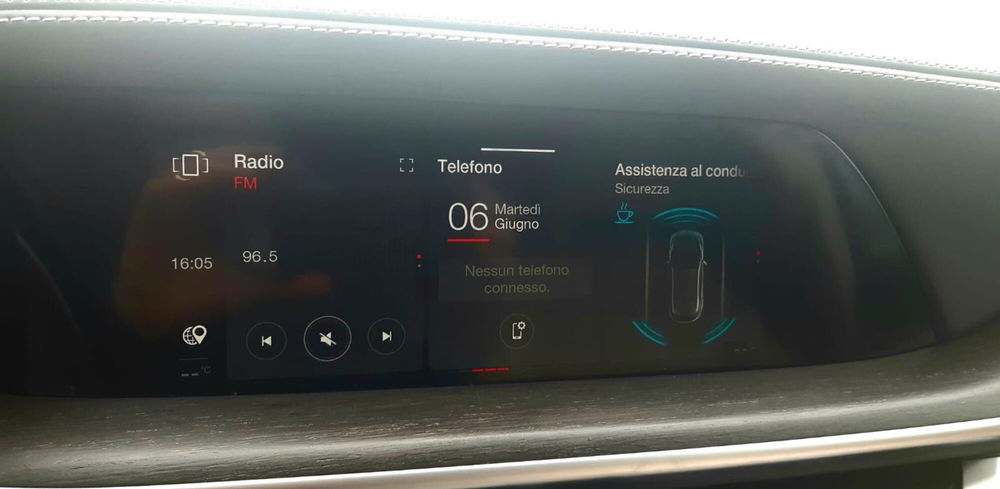 Alfa Romeo Stelvio usata a Ancona (18)