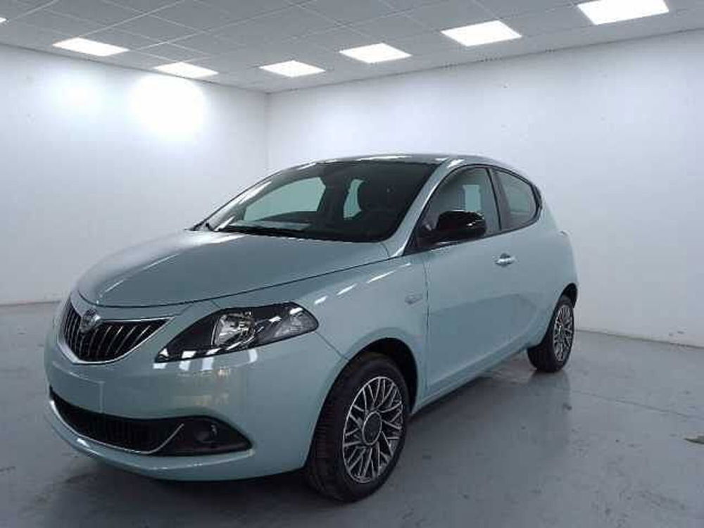 Lancia Ypsilon 1.0 FireFly 5 porte S&S Hybrid Ecochic Gold  nuova a Cuneo