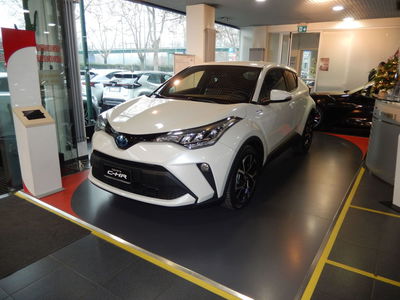 Toyota Toyota C-HR 1.8 Hybrid E-CVT Trend  nuova a Sesto San Giovanni