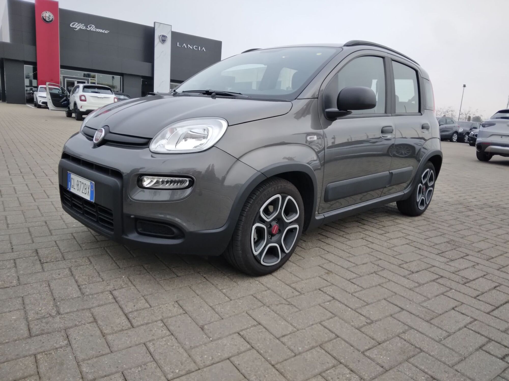 Fiat Panda 1.0 FireFly S&amp;S Hybrid City Cross  del 2022 usata a Alessandria