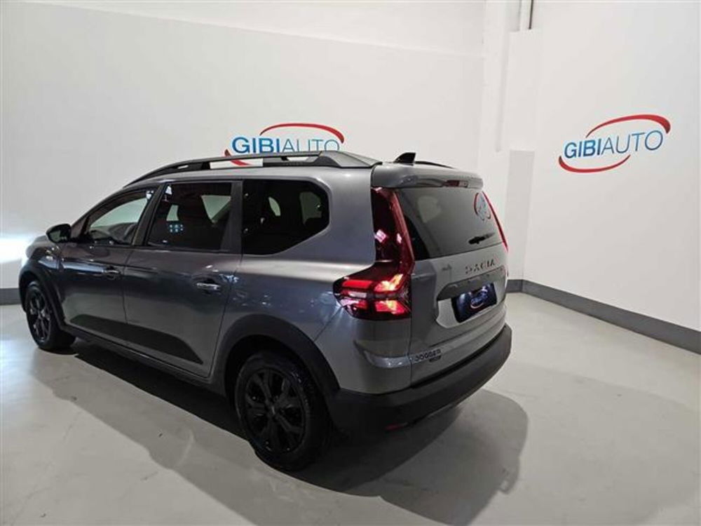 Dacia Jogger nuova a Palermo (14)