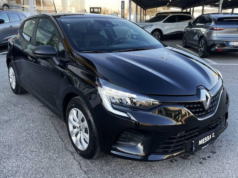 Renault Clio TCe 90 CV 5 porte Life  del 2022 usata a Monza