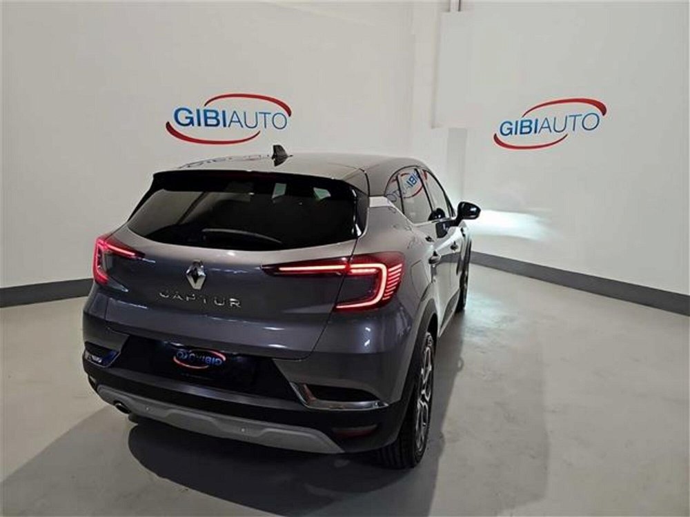 Renault Captur TCe 100 CV GPL Intens  del 2021 usata a Palermo (2)