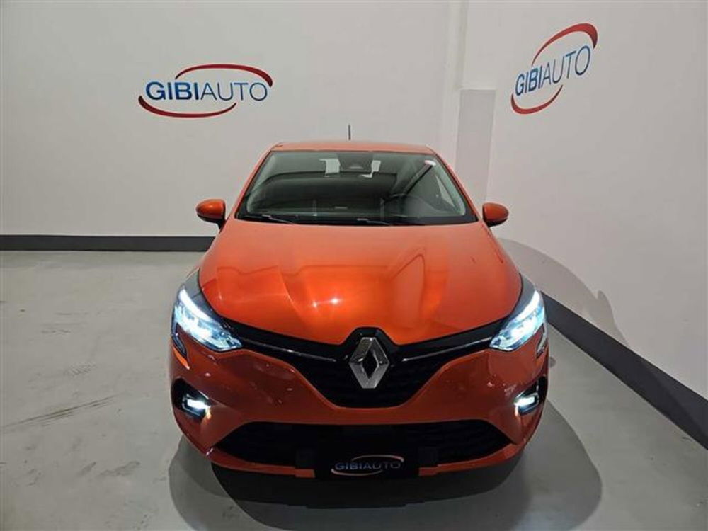 Renault Clio Blue dCi 100 CV 5 porte Business del 2022 usata a Palermo (3)