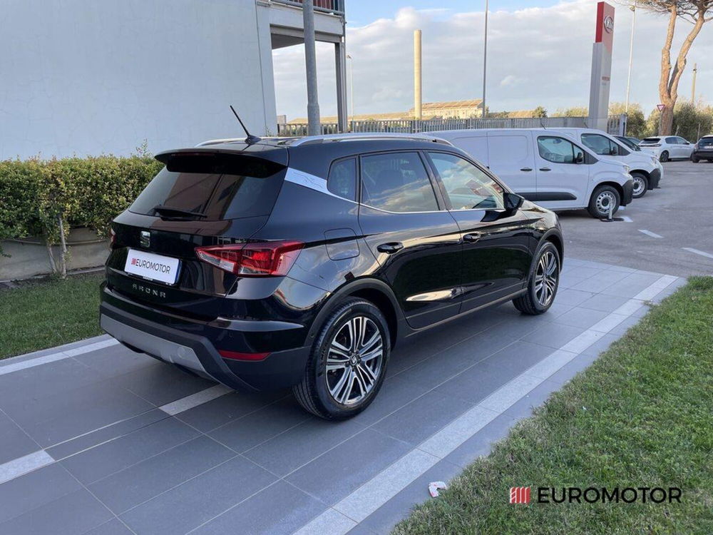 SEAT Arona 1.0 EcoTSI 110 CV XCELLENCE del 2021 usata a Modugno (5)