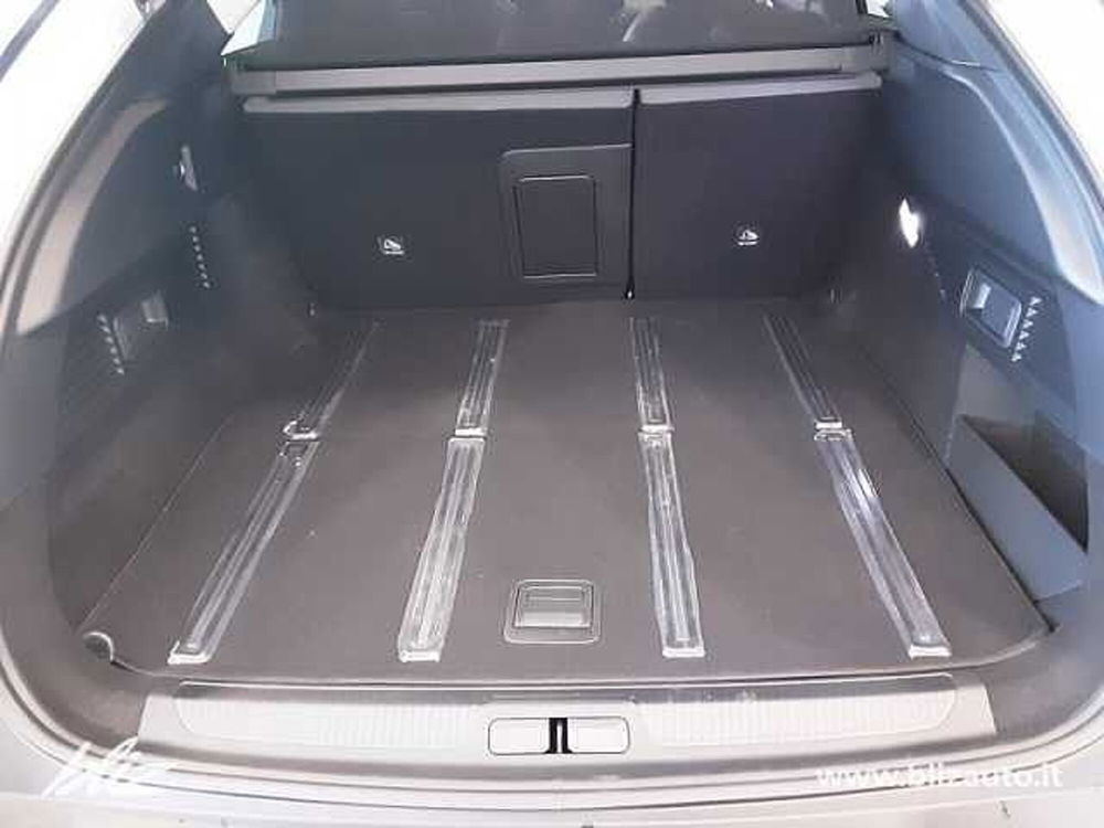 Citroen C5 X nuova a Udine (15)