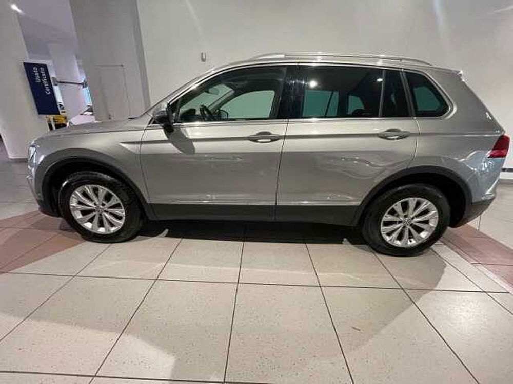 Volkswagen Tiguan 2.0 TDI SCR 4MOTION Style BlueMotion Technology  del 2017 usata a Genova (2)