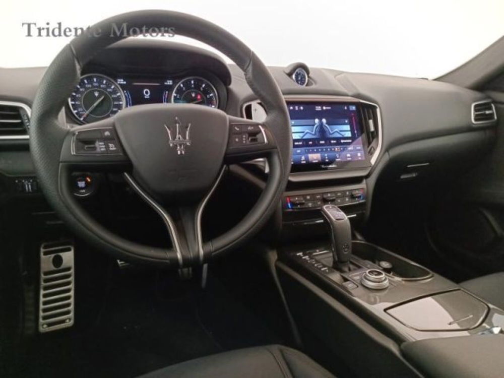 Maserati Ghibli usata a Padova (6)