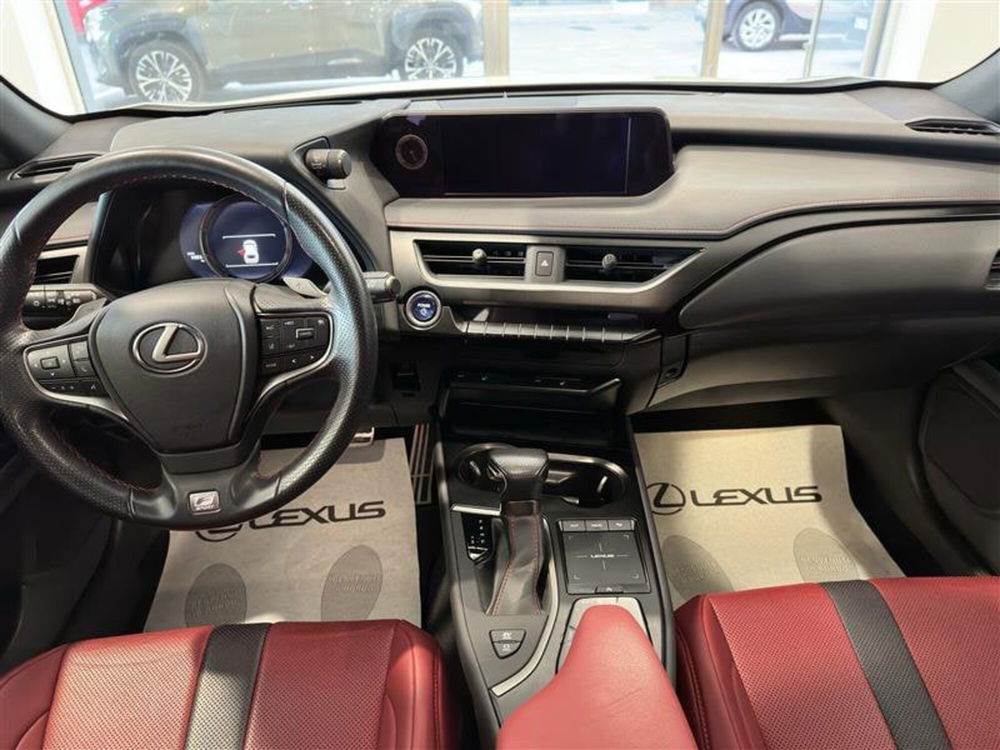 Lexus UX usata a Siracusa (11)