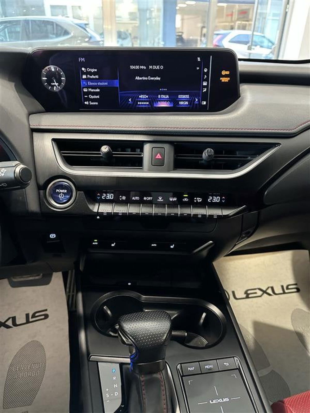 Lexus UX usata a Siracusa (14)