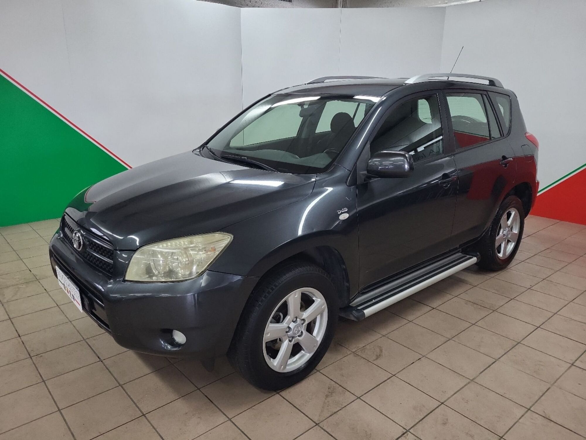 Toyota Rav4 2.2 D-4D 136 CV DPF Sol del 2007 usata a Terranuova Bracciolini