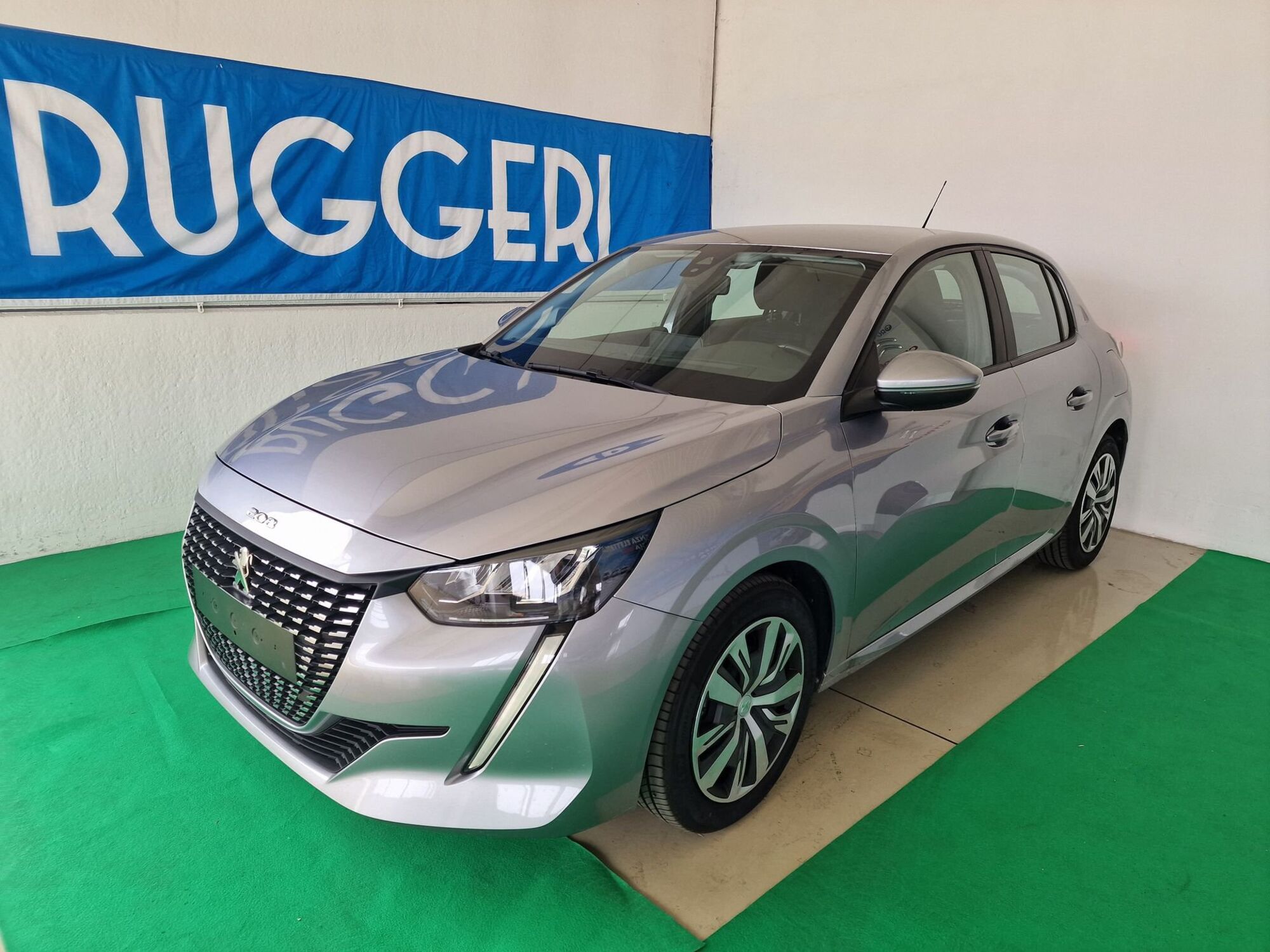 Peugeot 208 82 Stop&amp;Start 5 porte Signature  del 2020 usata a Rimini