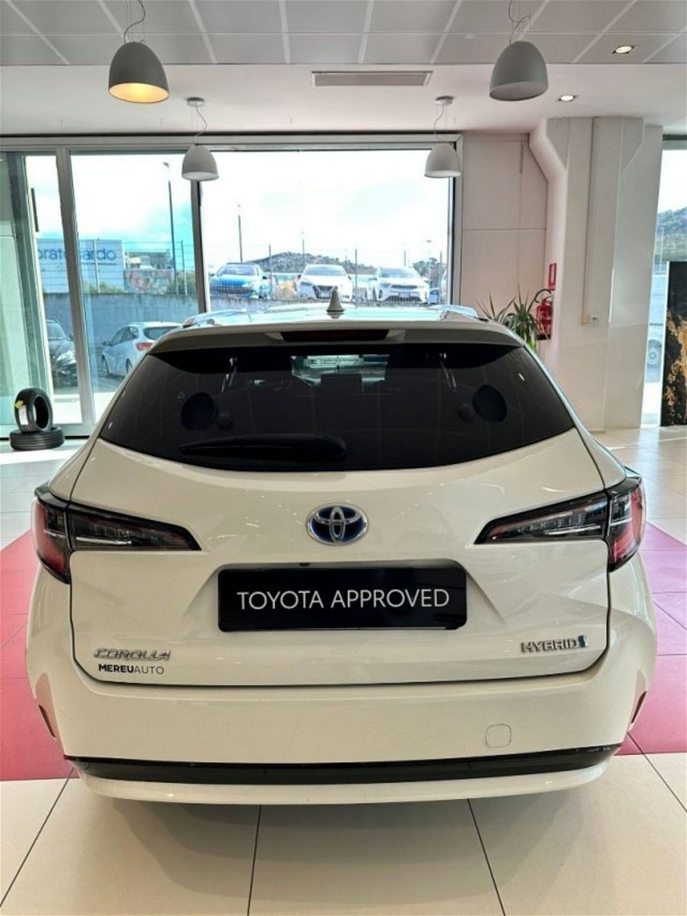Toyota Corolla Touring Sports 1.8 Hybrid Style  del 2019 usata a Sassari (4)