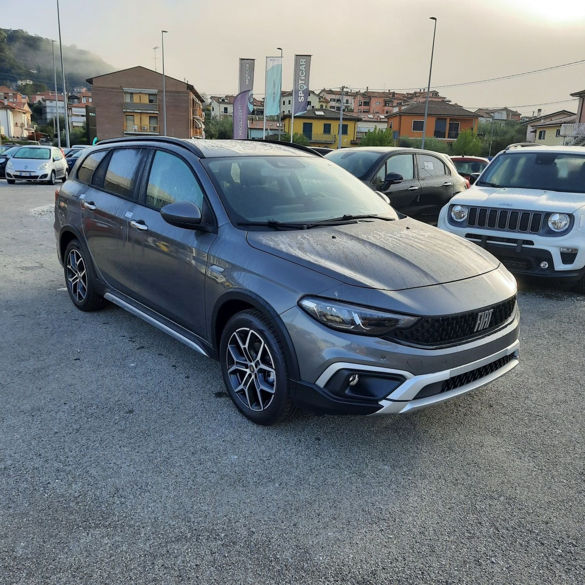 Fiat Tipo Station Wagon Tipo SW 1.0 t3 Cross 100cv nuova a La Spezia