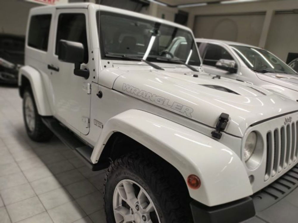 Jeep Wrangler 2.8 CRD DPF Sahara Auto  del 2018 usata a Siena (3)