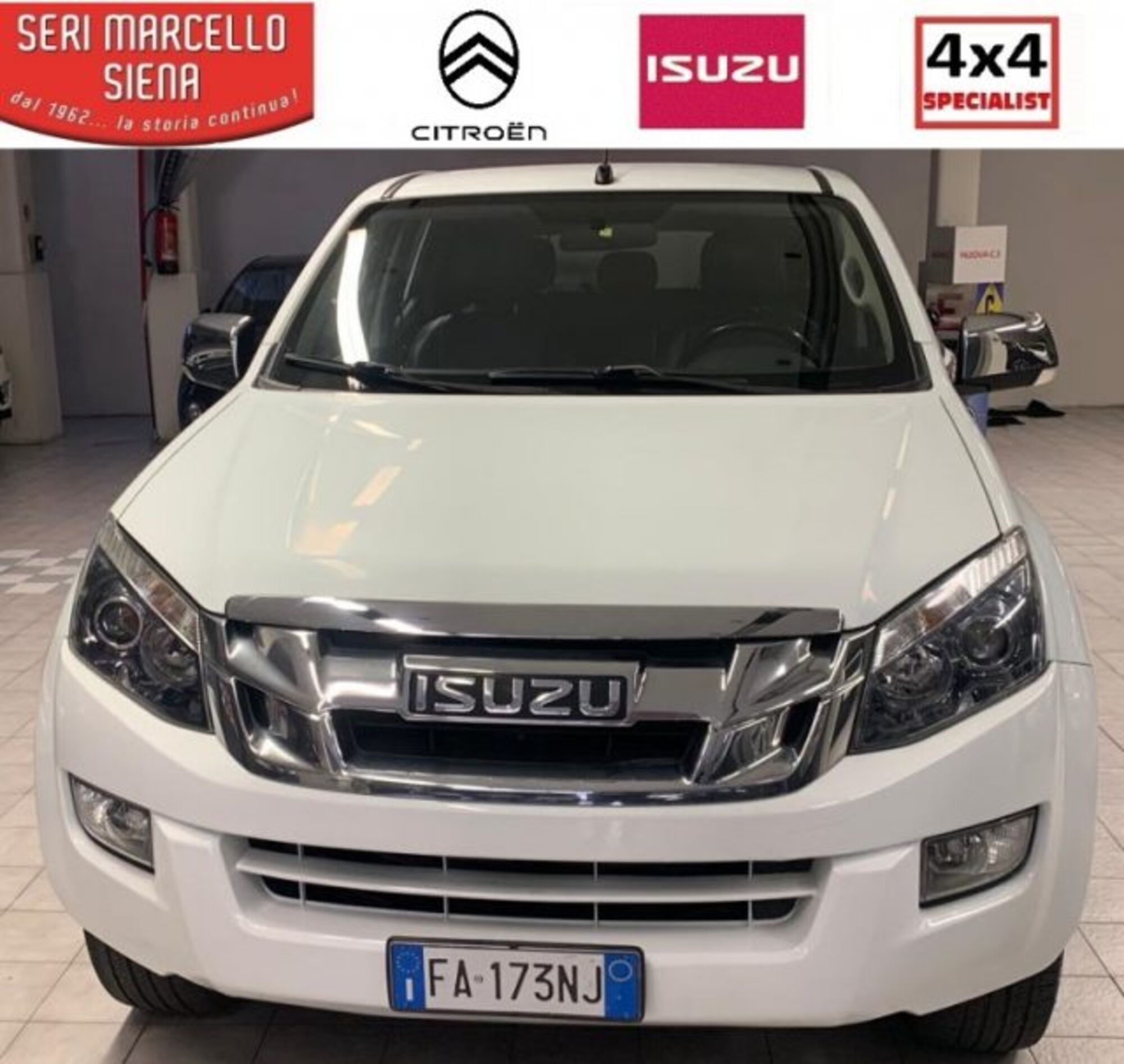 Isuzu D-Max Pick-up 2.5 Crew Cab Quasar 4WD del 2016 usata a Siena