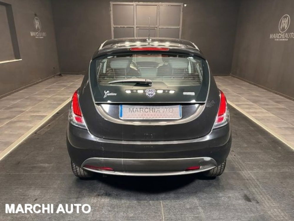 Lancia Ypsilon 1.0 FireFly 5 porte S&S Hybrid Ecochic Silver  del 2021 usata a Bastia Umbra (5)