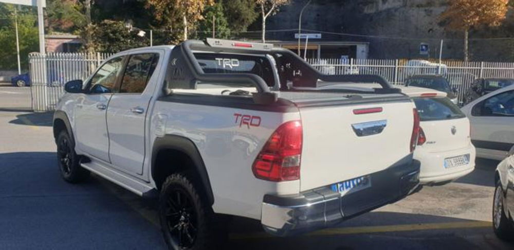 Toyota Hilux usata a Imperia (10)