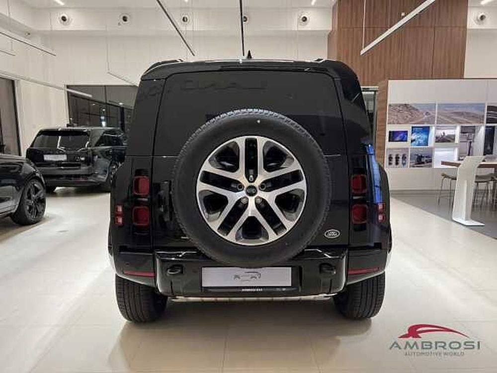 Land Rover Defender 110 2.0 Si4 PHEV 404 CV AWD Auto X-Dynamic SE  nuova a Viterbo (5)