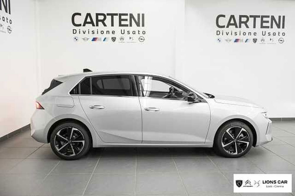 Opel Astra 1.5 Turbo Diesel 130 CV AT8 Elegance del 2023 usata a Lodi (3)