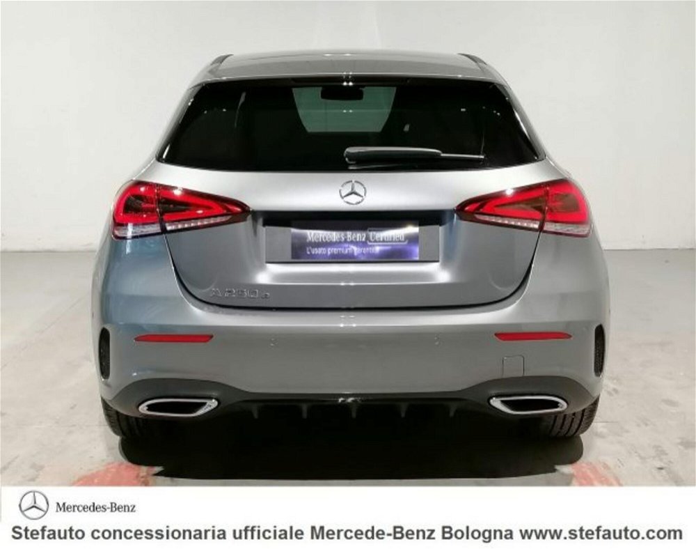 Mercedes-Benz Classe A Sedan 250 e Plug-in hybrid Automatica 4p. Premium del 2022 usata a Castel Maggiore (4)