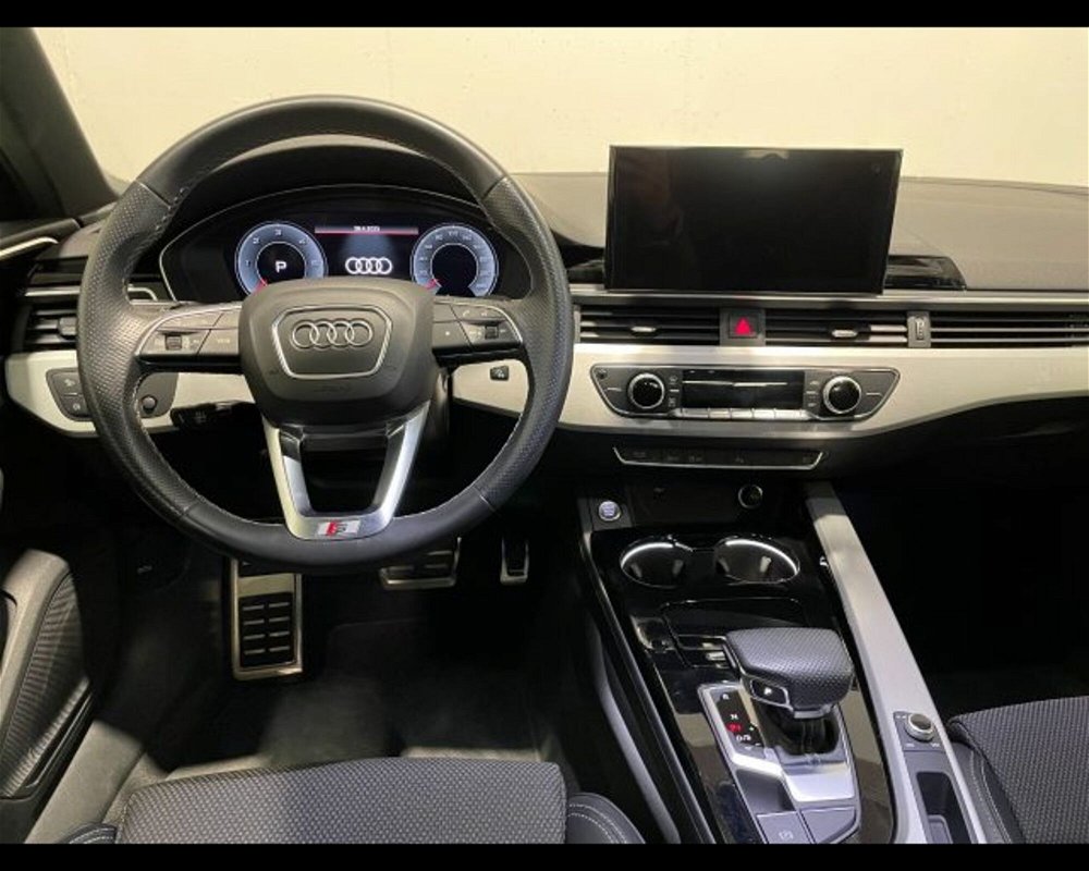 Audi A4 Avant 35 2.0 tdi mhev Business 163cv s-tronic del 2022 usata a Conegliano (3)