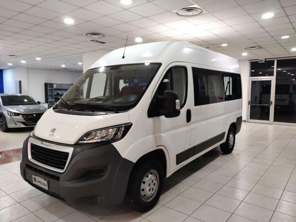 Peugeot Boxer Furgone 333 2.0 BlueHDi/130CV FAP PM-TM Combi Comfort del 2016 usata a Atena Lucana (2)