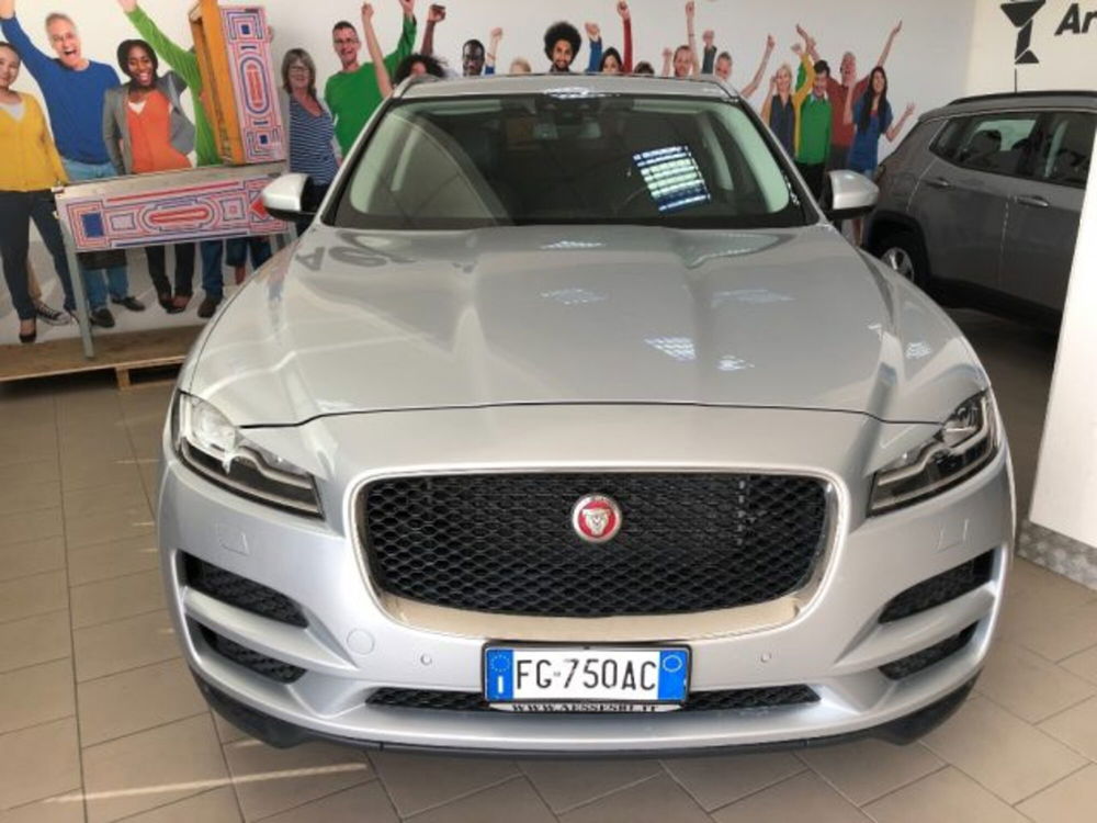 Jaguar F-Pace usata a Salerno (2)