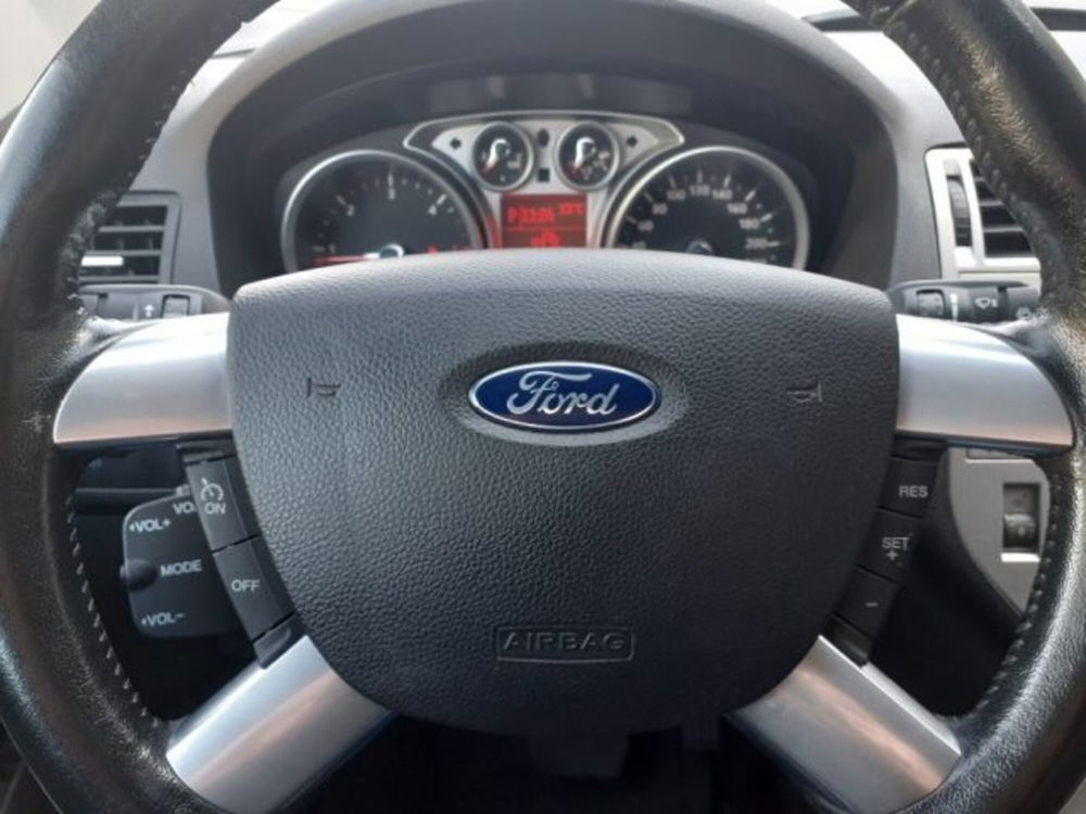 Ford Kuga usata a Modena (14)