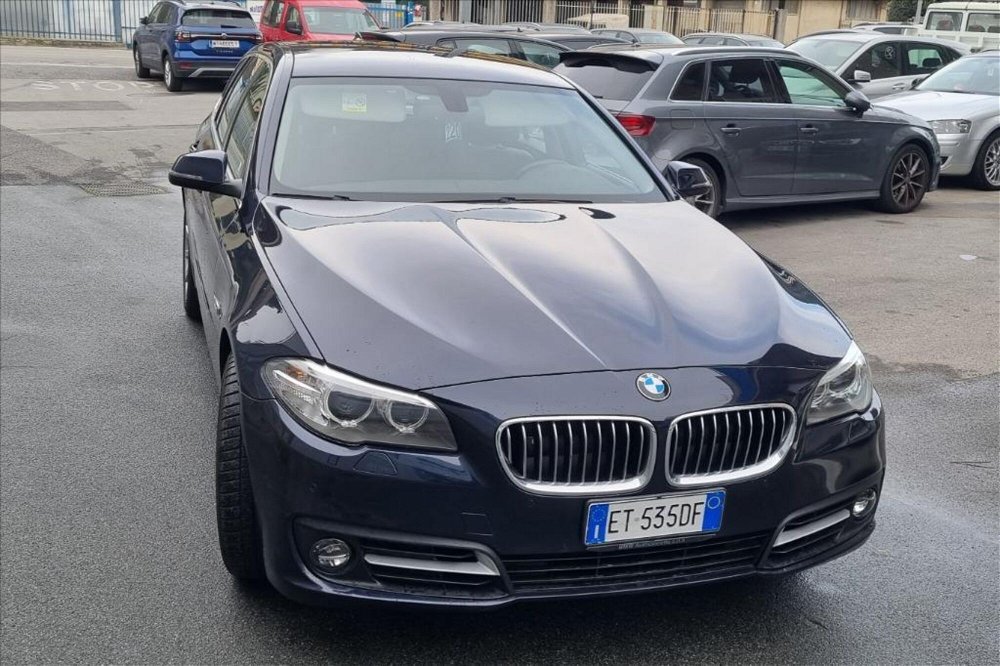 BMW Serie 5 Touring 520d  Luxury  del 2013 usata a Camporosso (2)