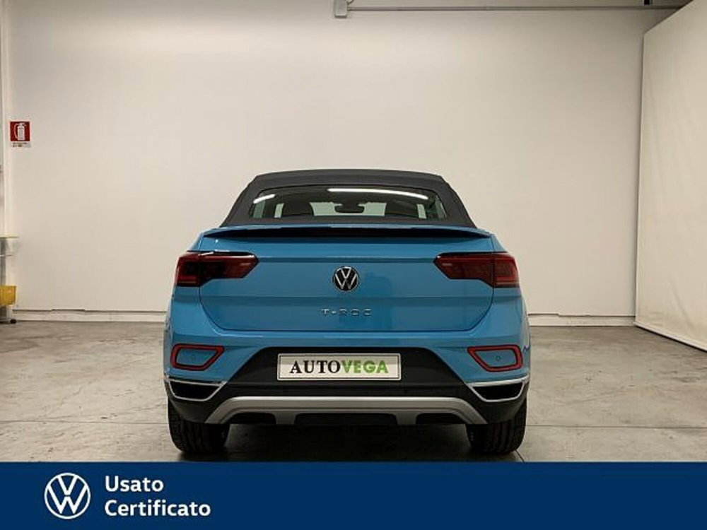 Volkswagen T-Roc Cabrio 1.0 TSI Style  del 2023 usata a Vicenza (2)