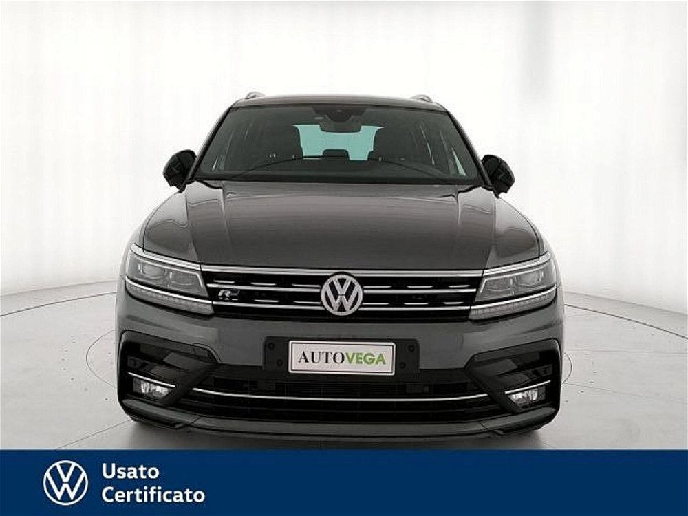 Volkswagen Tiguan 2.0 tdi R-Line 150cv dsg del 2020 usata a Vicenza (2)