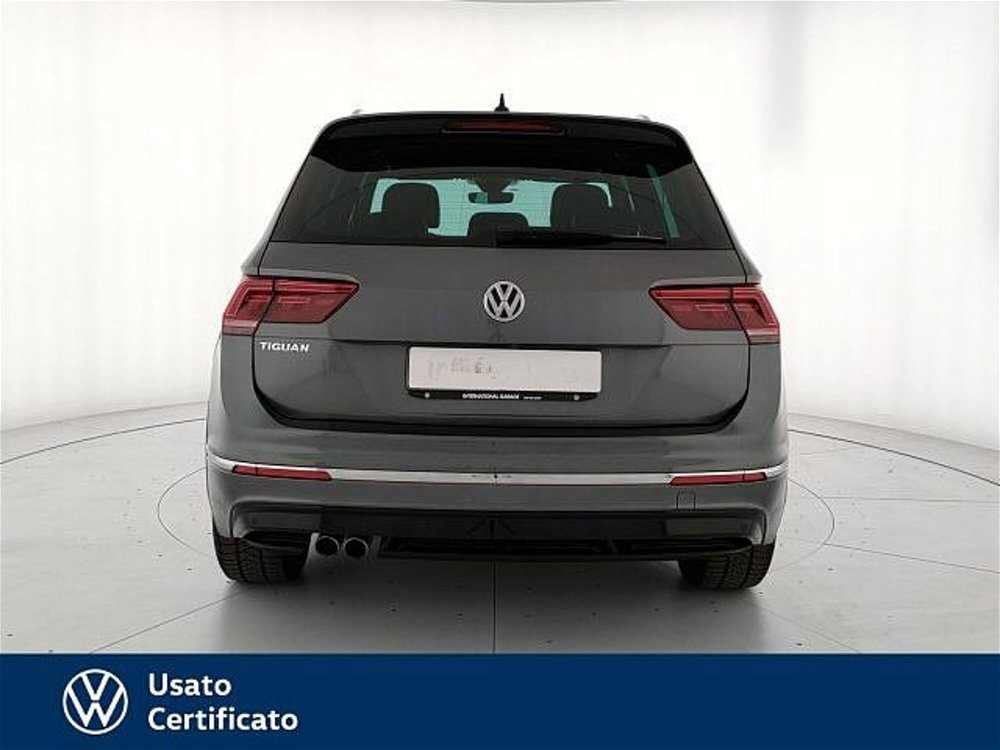 Volkswagen Tiguan 2.0 tdi R-Line 150cv dsg del 2020 usata a Vicenza (4)