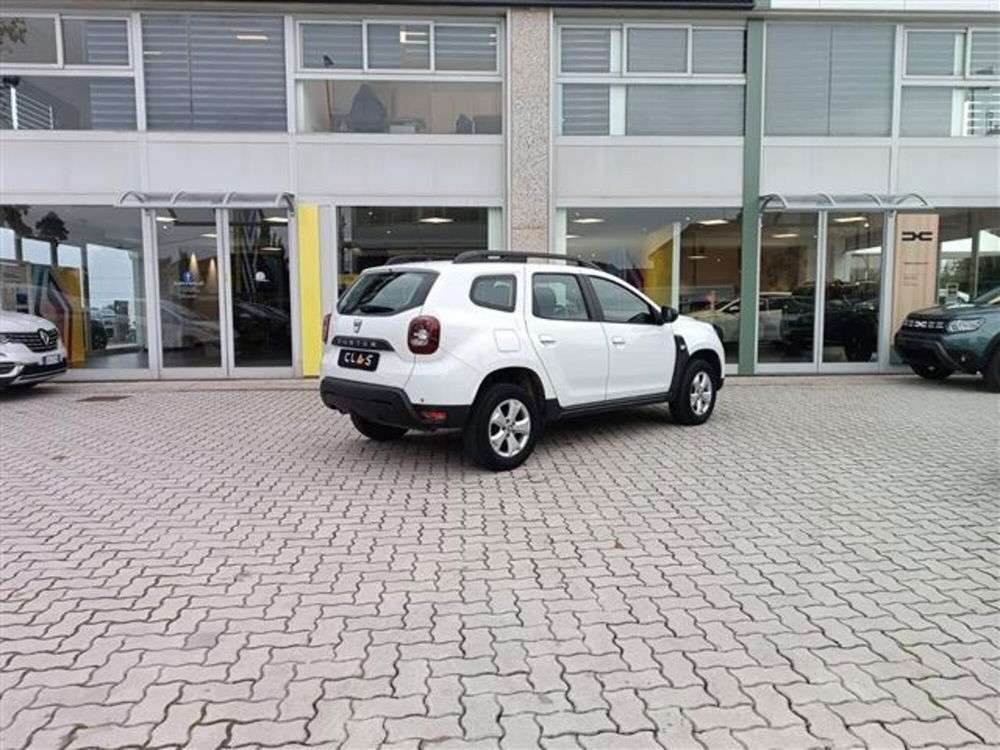 Dacia Duster usata a Livorno (8)