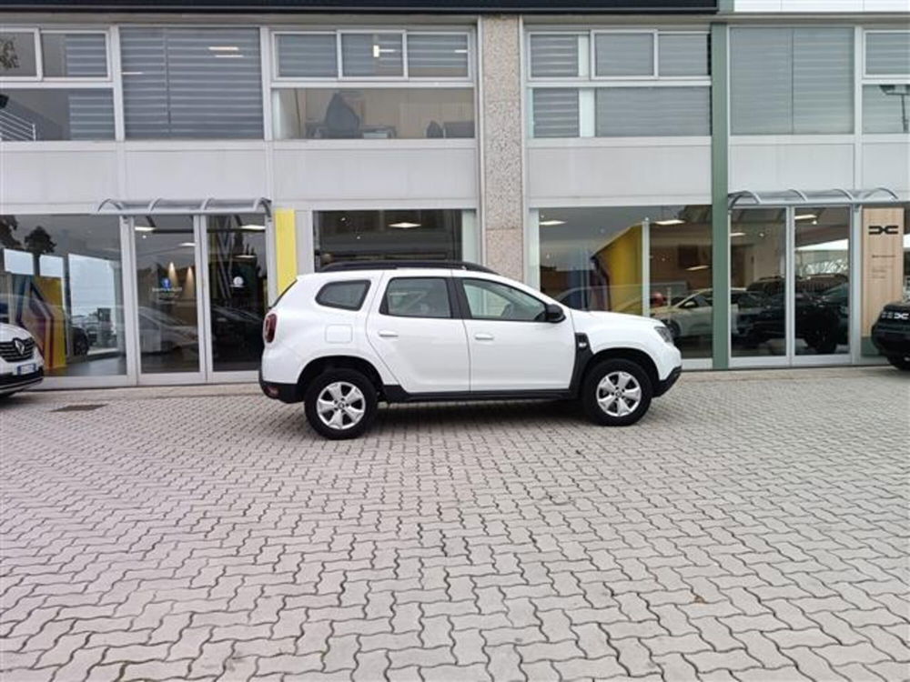 Dacia Duster usata a Livorno (9)