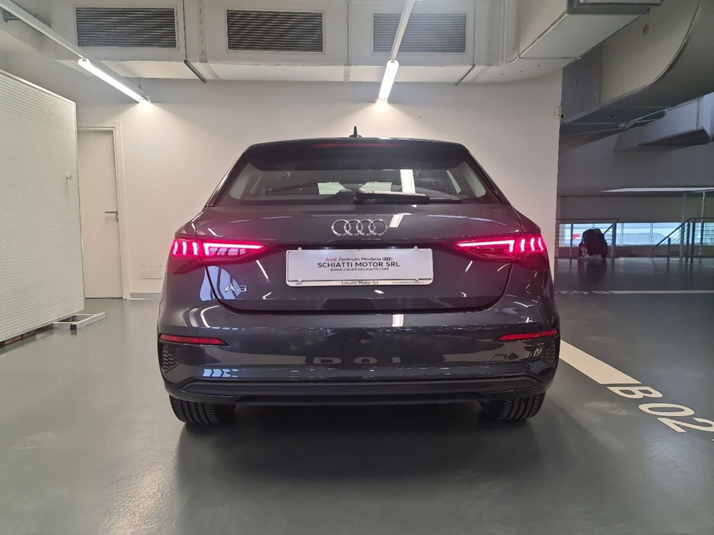 Audi A3 Sportback 40 TFSI e S tronic Business del 2022 usata a Modena (5)