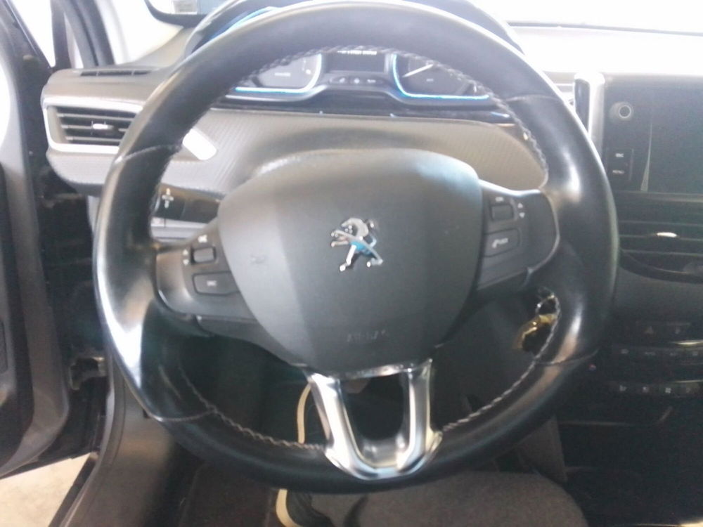 Peugeot 2008 usata a Milano (17)