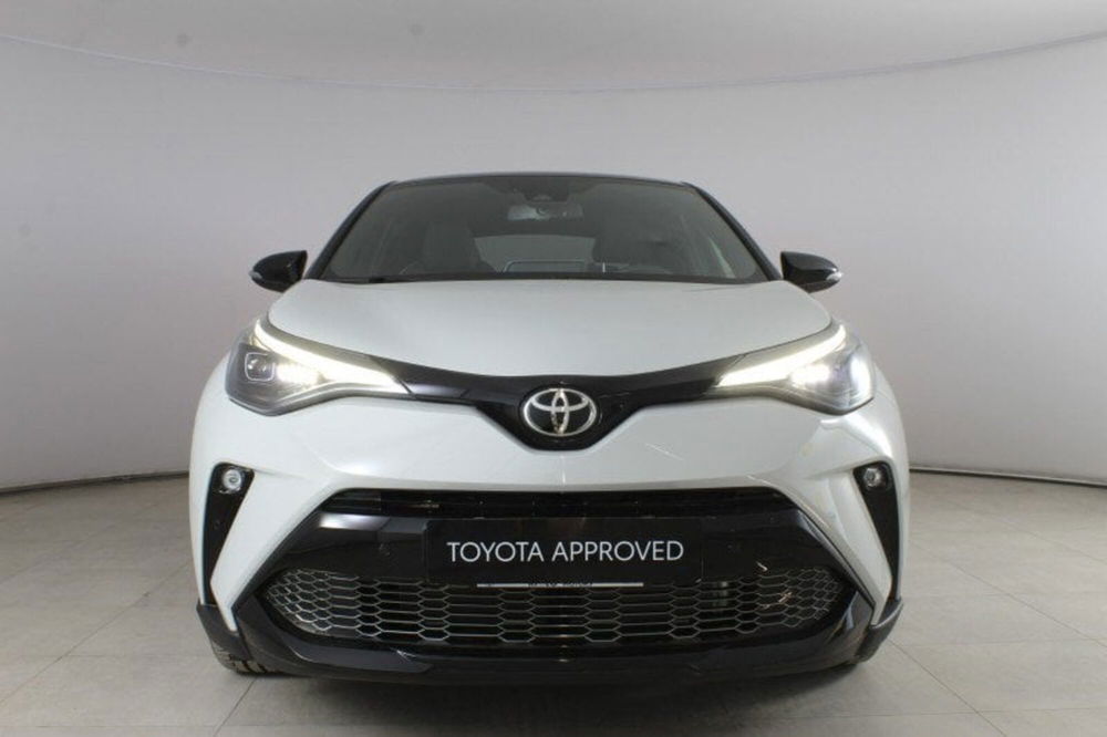 Toyota Toyota C-HR nuova a Palermo (4)