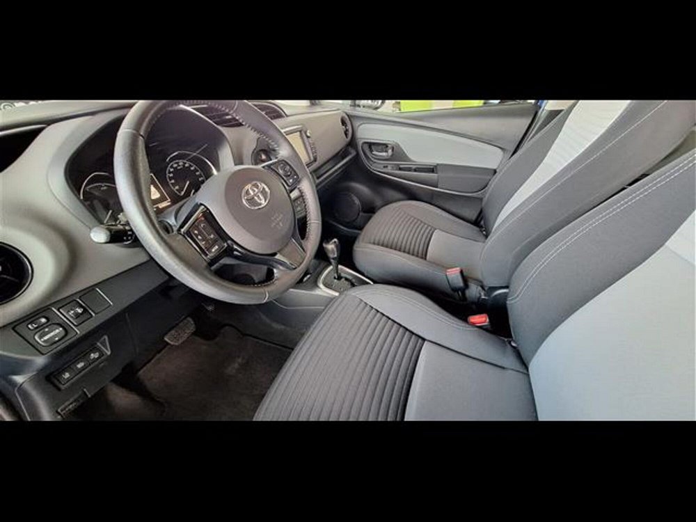 Toyota Yaris 1.5 Hybrid 5 porte Active  del 2019 usata a Agrigento (3)