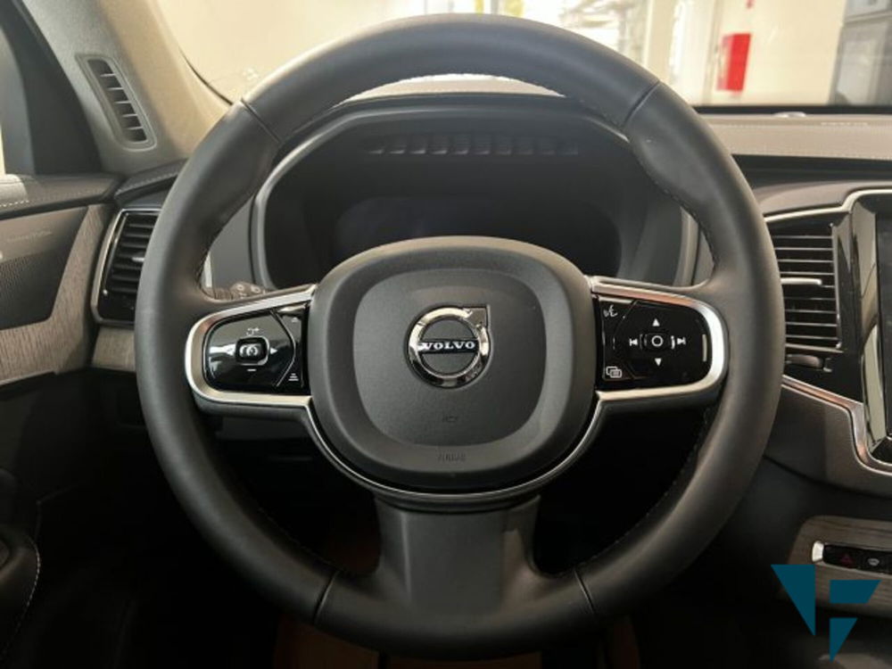 Volvo XC90 nuova a Udine (11)